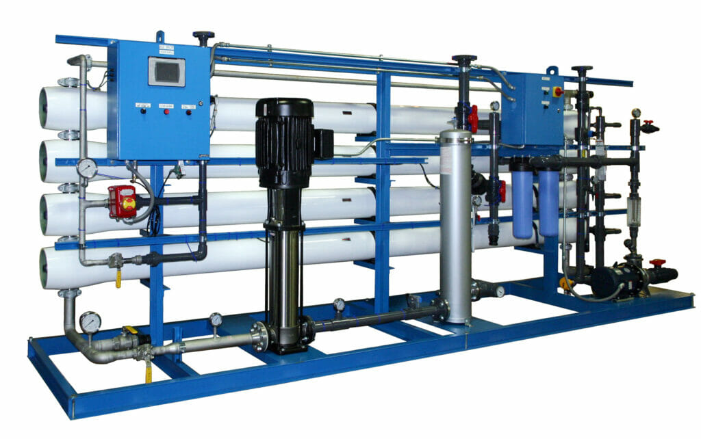 You are currently viewing The importance of using RO/DI Water purification technology to clean solar panels